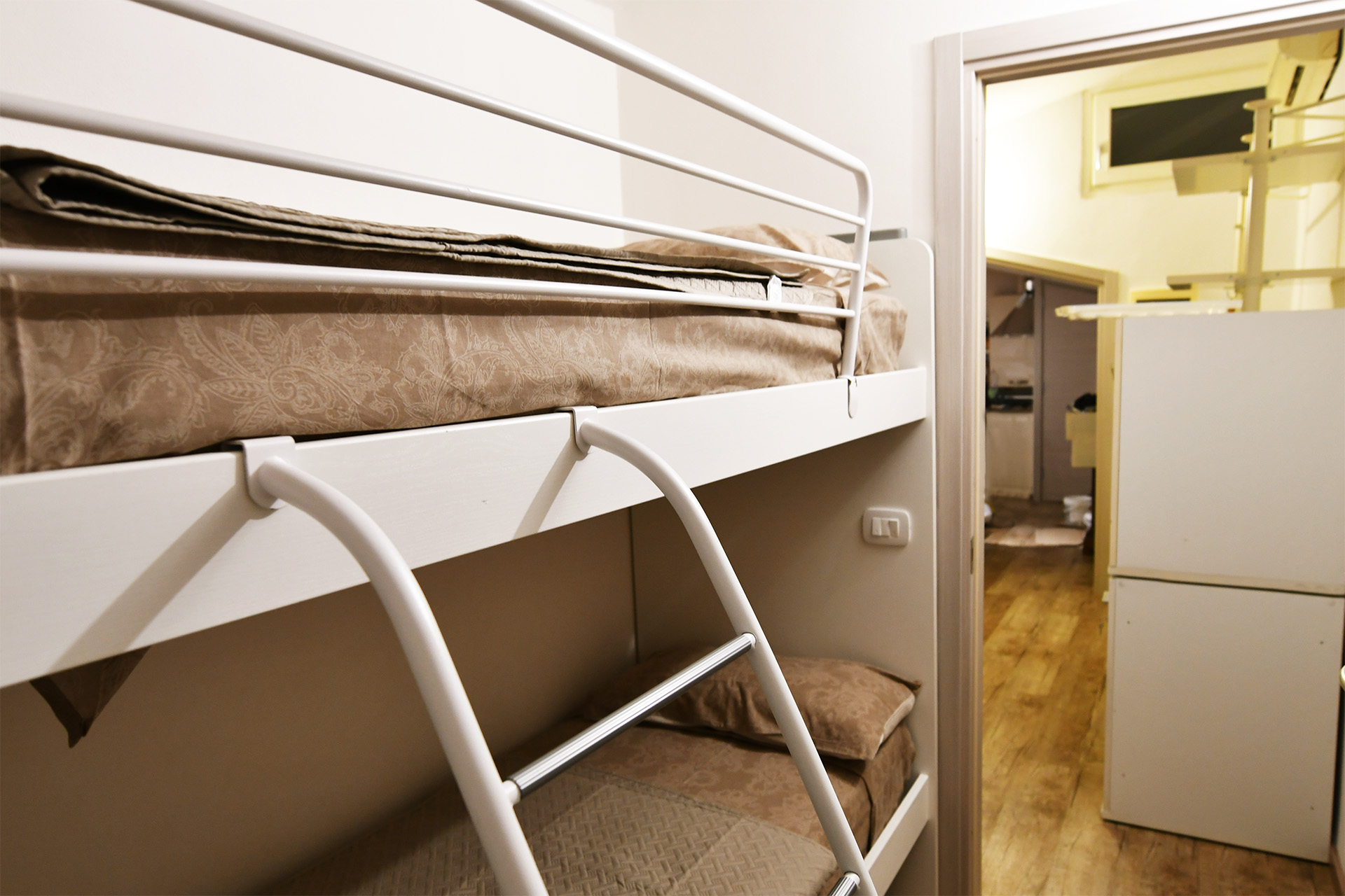 Camera con letto a castello — ideale per bambini e ragazzi